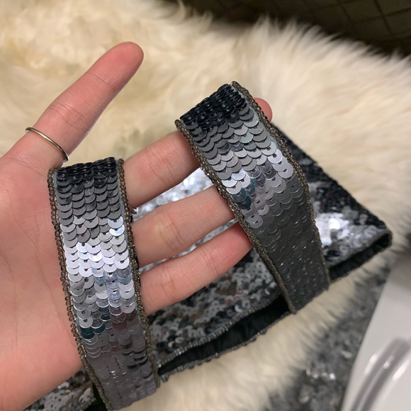 ❌SOLD❌Vintage Chanel sequin evening hand bag - Picture 8 of 10